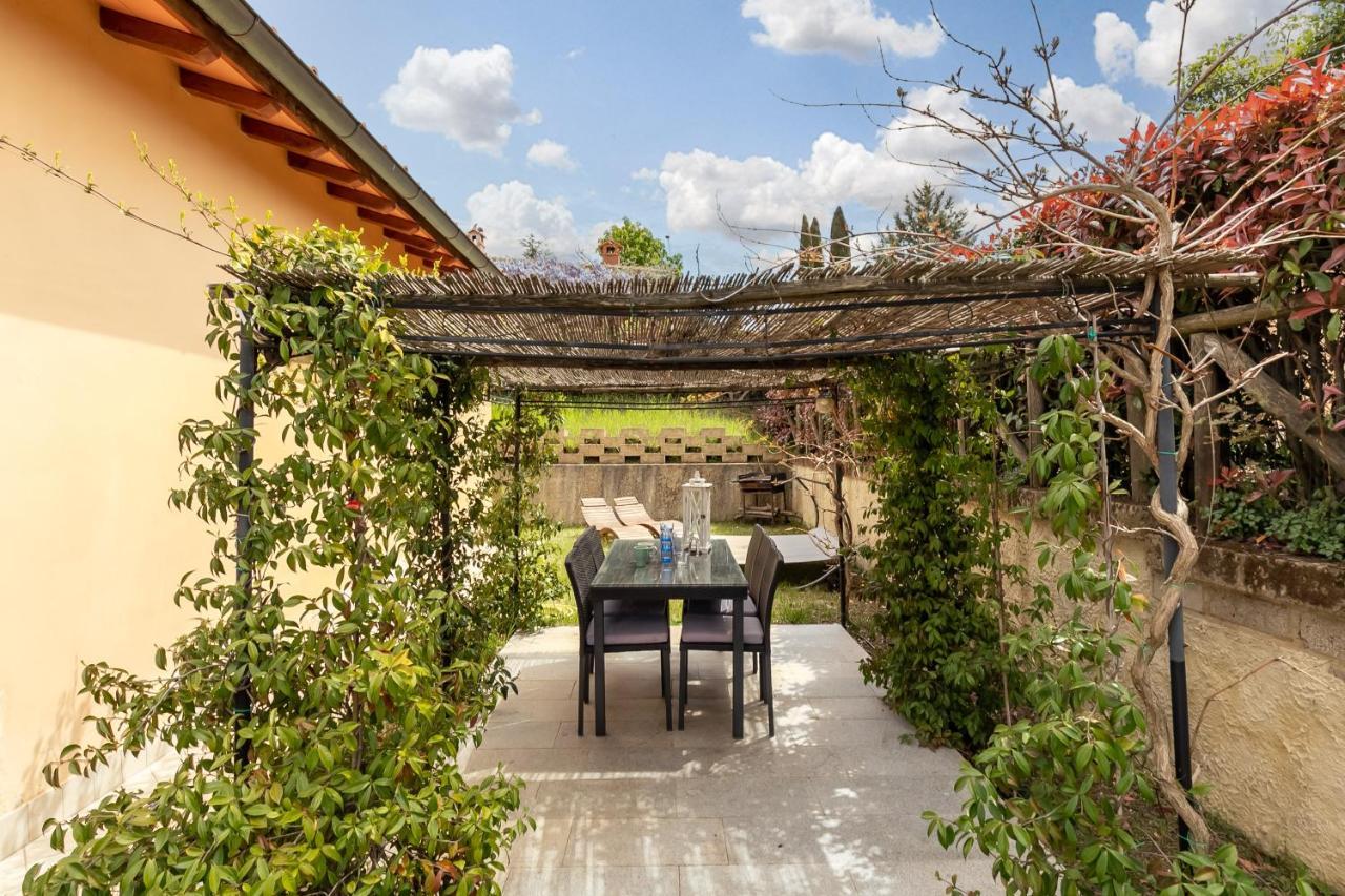 Sweet Home Contignano Exterior photo